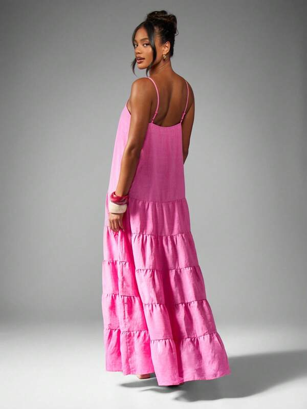 MISSGUIDED Layered Flowy Long Tiered Maxi Dress With Adjustable Straps