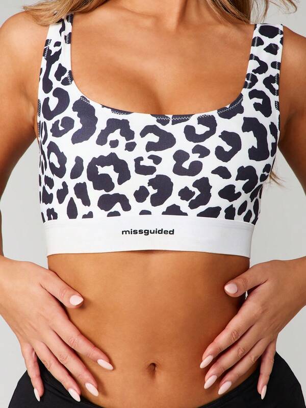 MISSGUIDED Leopard Print Bralette With Scoop Neckline