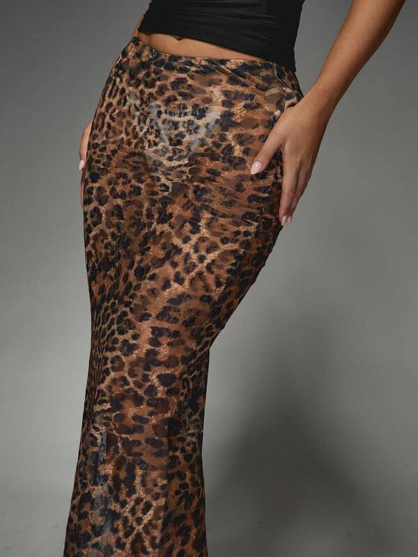 MISSGUIDED Leopard Print Mesh Maxi Skirt With Lace Pattern