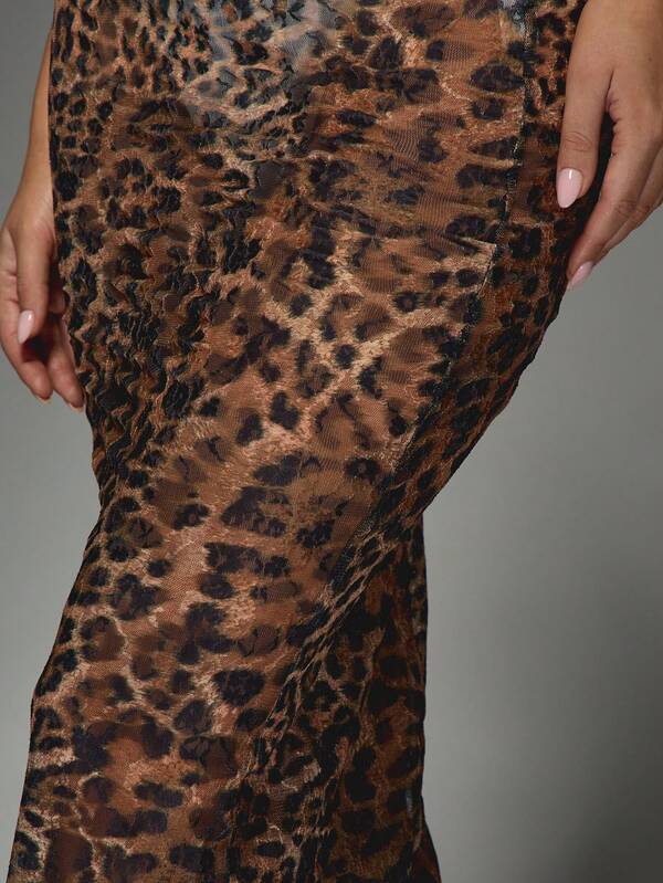 MISSGUIDED Leopard Print Mesh Maxi Skirt With Lace Pattern