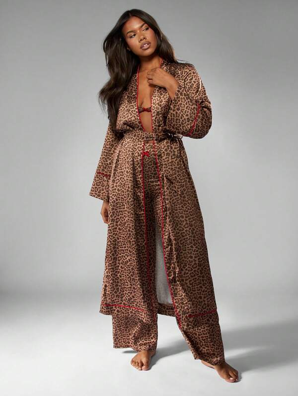 MISSGUIDED Leopard Print Satin Long Robe With Contrast Piping