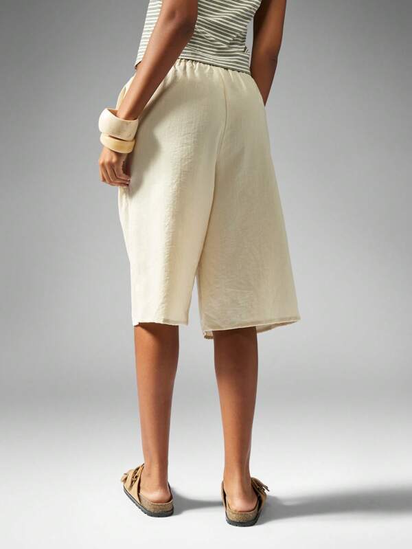 MISSGUIDED Linen Feel Look Bermuda Shorts With Drawstring Waist