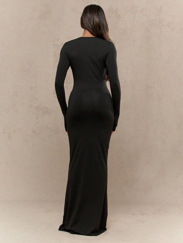 MISSGUIDED Long Sleeve Fitted Maxi Dress With Round Neck