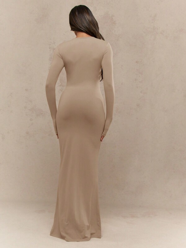 MISSGUIDED Long Sleeve Fitted Maxi Dress With Round Neck