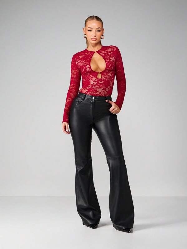 MISSGUIDED Long Sleeve Lace Bodysuit With Cut Out