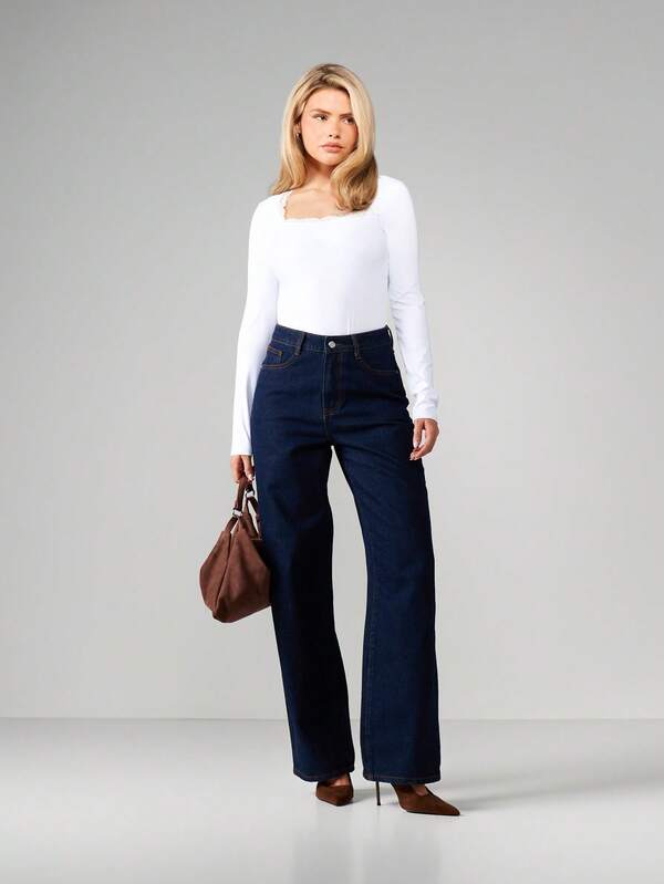 MISSGUIDED Long Sleeve Square Neck Scalloped Bodysuit