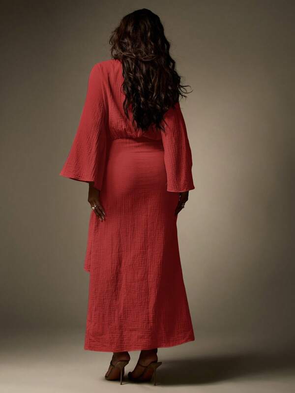MISSGUIDED Long Sleeve V Neck Maxi Dress With Bell Sleeves