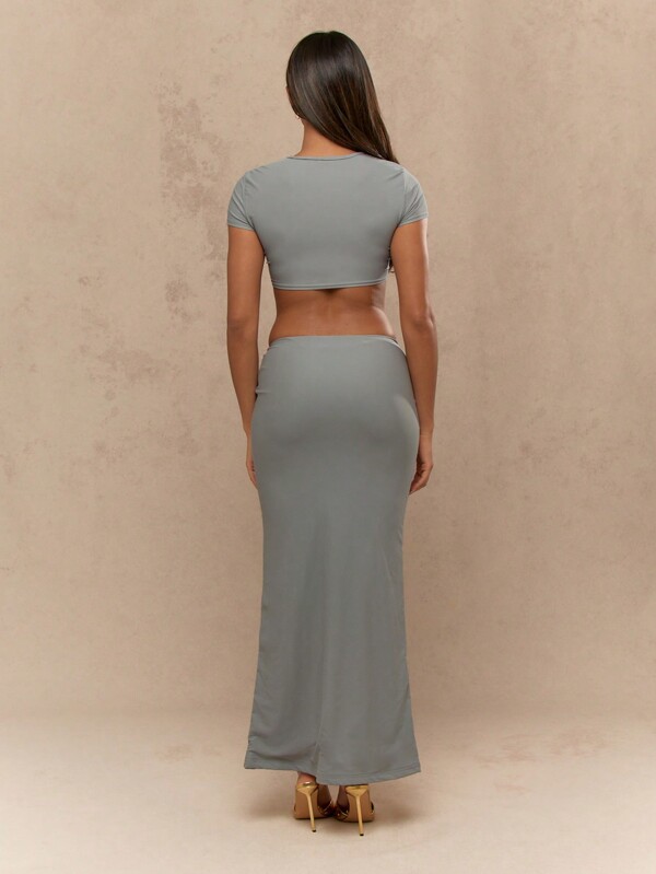 MISSGUIDED Metal Detail Cut Out Crop Top Maxi Skirt Two-Piece Set