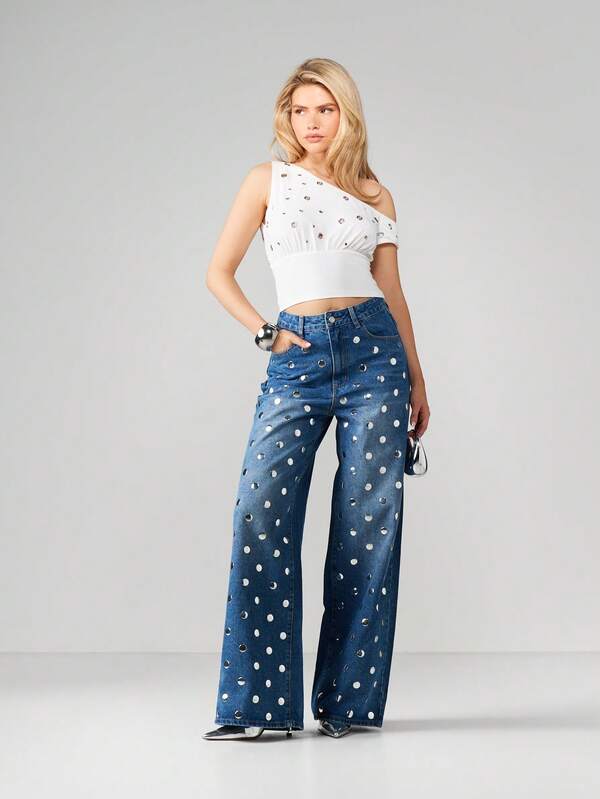 MISSGUIDED Eyelet Off Shoulder Crop Top