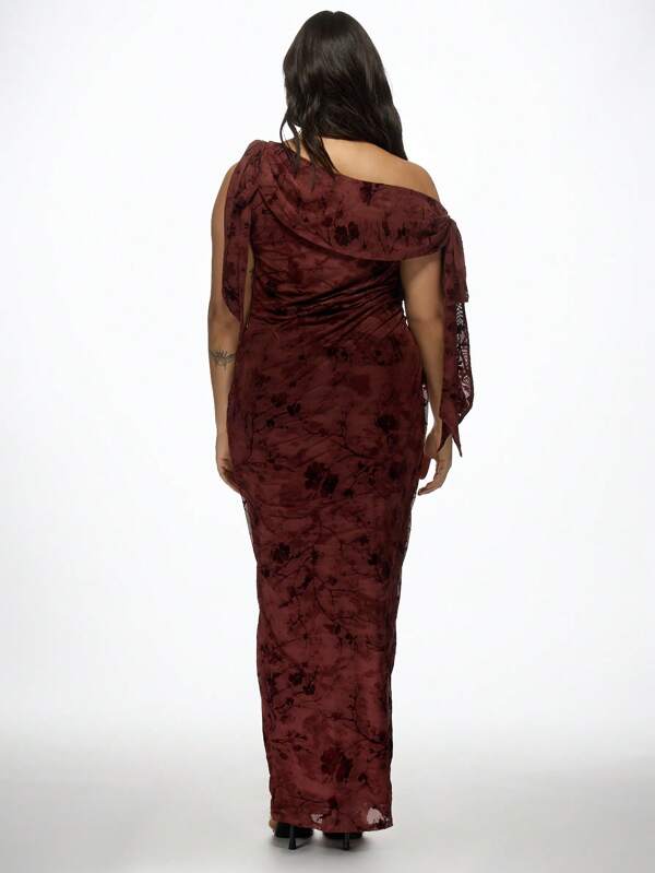 MISSGUIDED MISSGUIDED PLUS Elegant One-Shoulder Velvet Ruched Maxi Plus Size Dresses