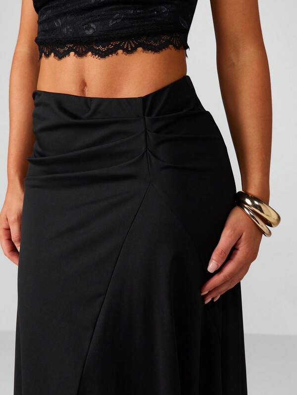 MISSGUIDED Ruched Side Wrap Maxi Skirt
