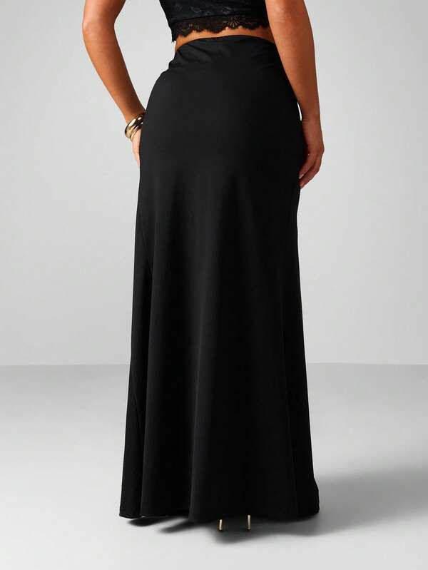 MISSGUIDED Ruched Side Wrap Maxi Skirt