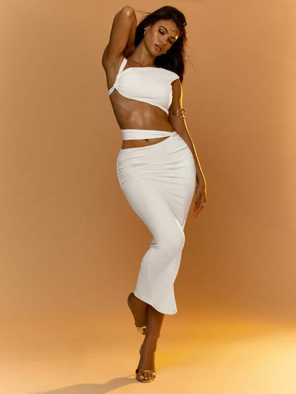 MISSGUIDED Music Festival Asymmetric Crop Top And Cut-Out Bodycon Maxi Skirt Two Piece Set
