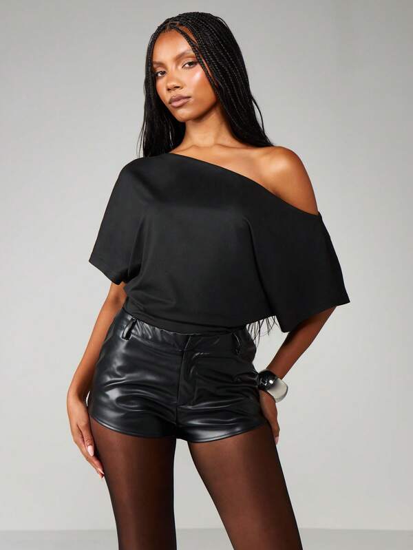 MISSGUIDED Off Shoulder Asymmetric Short Sleeve Bodysuit