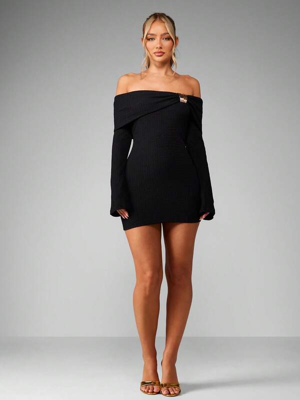 MISSGUIDED Off Shoulder Bodycon Mini Dress With Gold Ring Detail