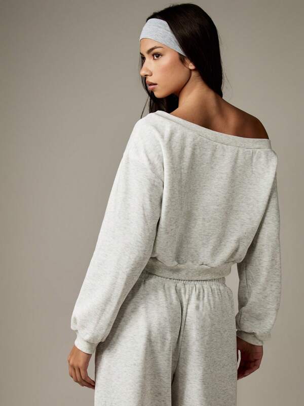 MISSGUIDED Off Shoulder Cropped Varsity Sweatshirt With Numeric Print