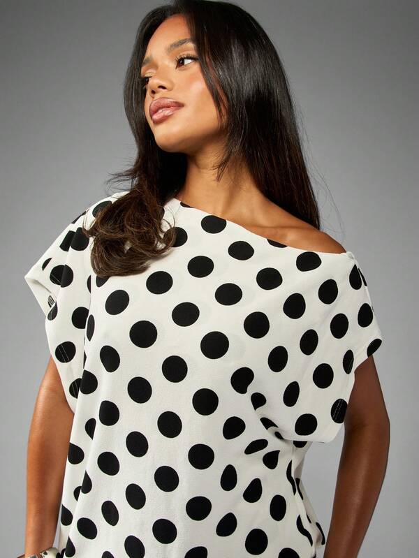 MISSGUIDED Off Shoulder Polka Dot Mini Dress With Dolman Sleeves