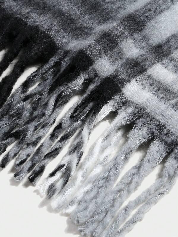 MISSGUIDED Ombre Gradient Scarf With Fringe