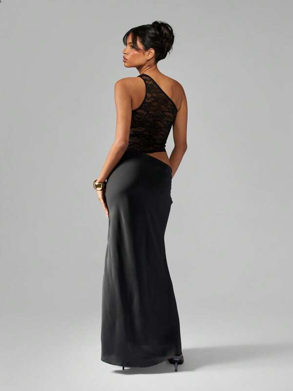 MISSGUIDED One Shoulder Lace Panel Maxi Dress With Fitted Silhouette
