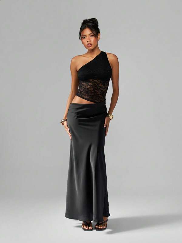 MISSGUIDED One Shoulder Lace Panel Maxi Dress With Fitted Silhouette