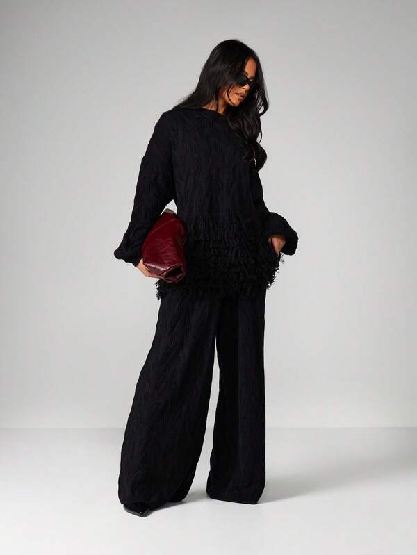 MISSGUIDED Oversized Cable Knit Sweater With Fringe Hem