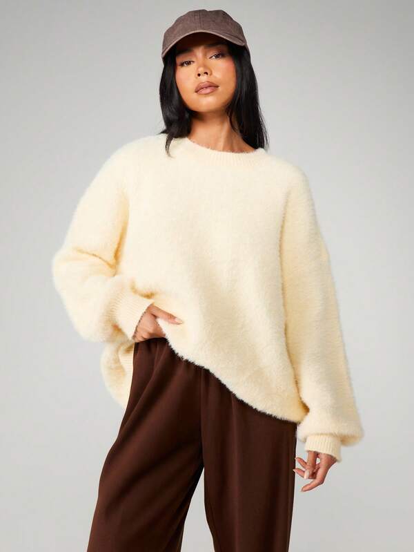 MISSGUIDED Oversized Crew Neck Fuzzy Sweater
