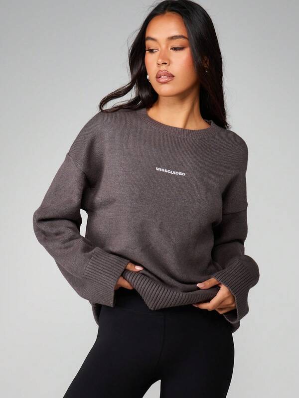 MISSGUIDED Oversized Crew Neck Knit Sweater With Embroidery