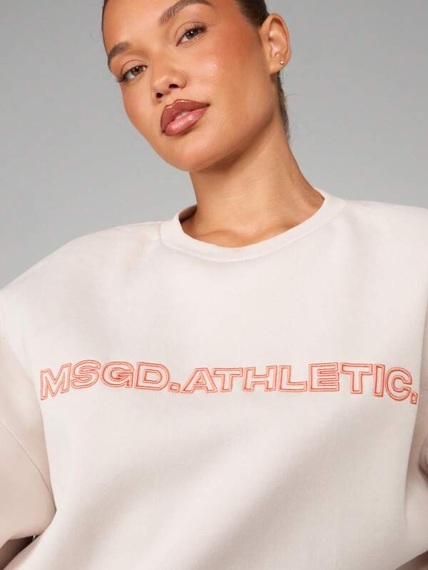 MISSGUIDED Oversized Crew Neck Sweatshirt With Brand Print
