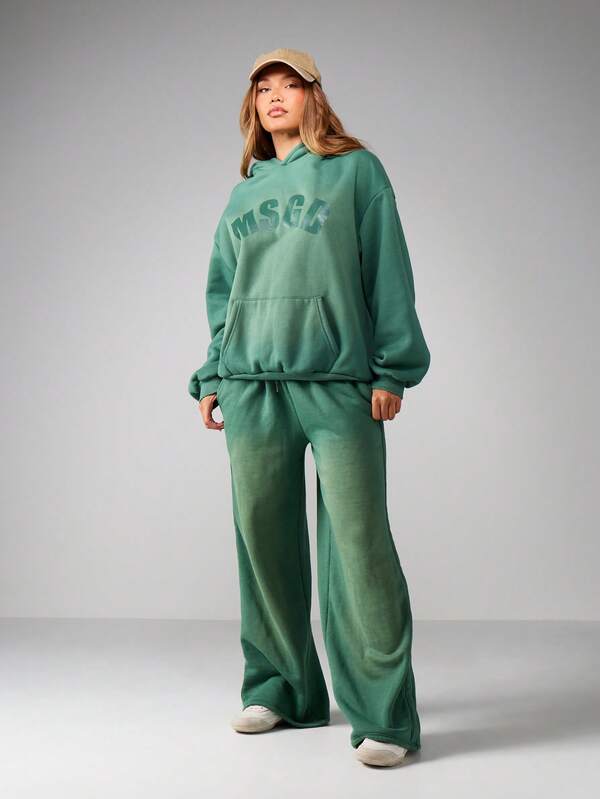 MISSGUIDED Oversized Hoodie With Drawstring And Centre Pocket