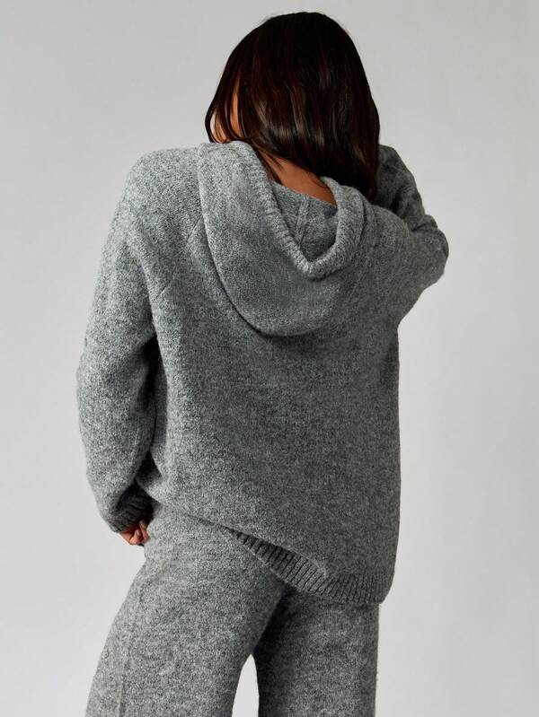 MISSGUIDED Oversized Knitted Hoodie With Logo
