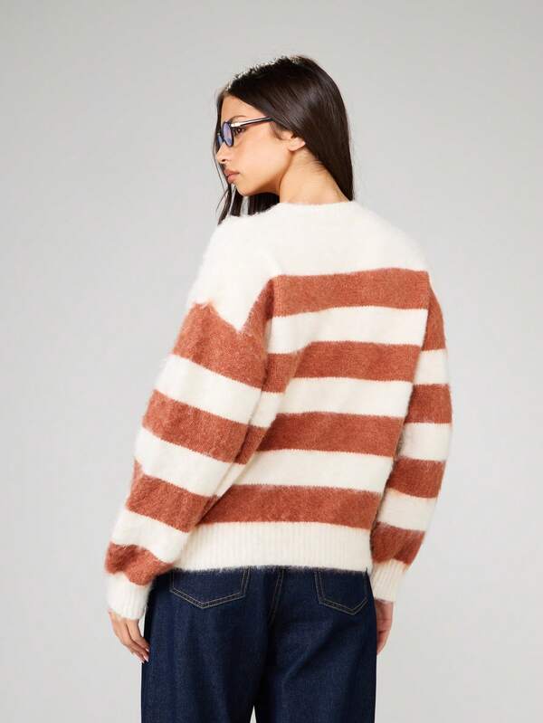 MISSGUIDED Oversized Striped Knit Sweater With Round Neck