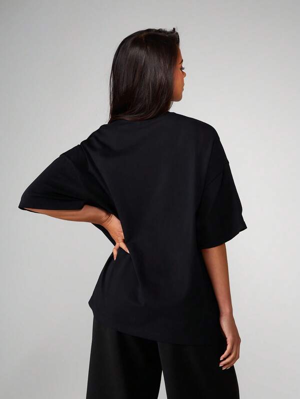 MISSGUIDED Oversized T-Shirt With Rhinestone Logo