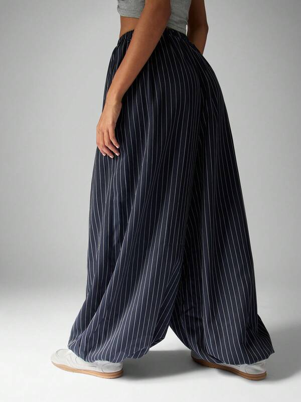MISSGUIDED Pinstripe Balloon Palazzo Pants With Elastic Waist