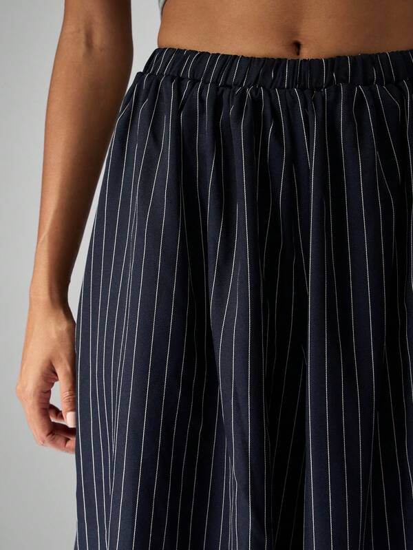 MISSGUIDED Pinstripe Balloon Palazzo Pants With Elastic Waist