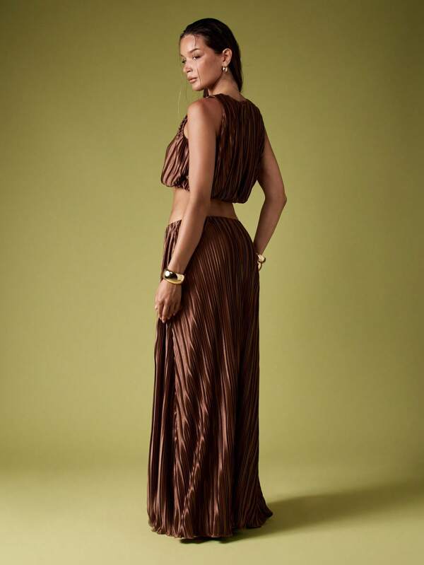 MISSGUIDED Pleated Plisse Crop Top With Maxi Skirt