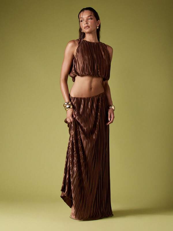 MISSGUIDED Pleated Plisse Crop Top With Maxi Skirt