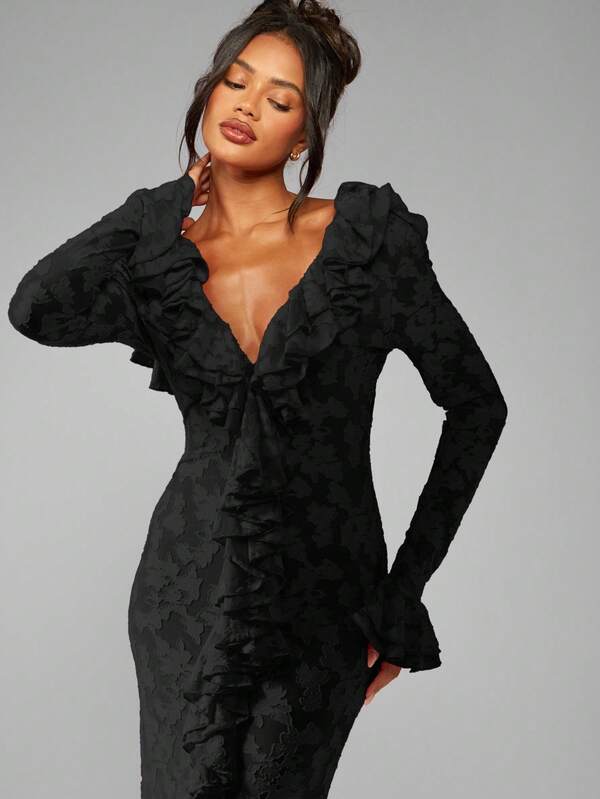 MISSGUIDED Plunge Neck Maxi Dress With Ruffle Details And Bell Sleeves