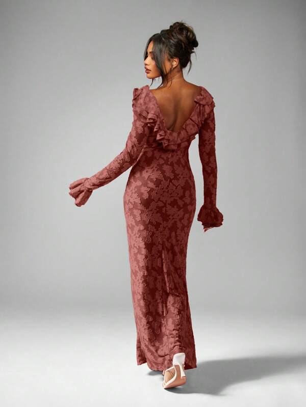 MISSGUIDED Plunge Neck Ruffle Maxi Dress With Bell Sleeves