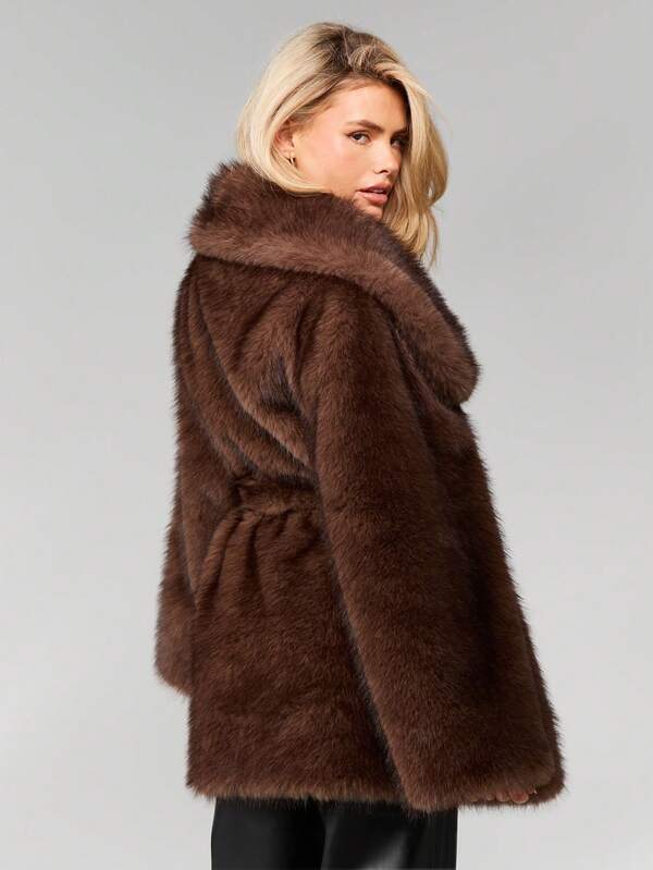 MISSGUIDED Plush Faux Fur Coat With Oversized Collar And Belt