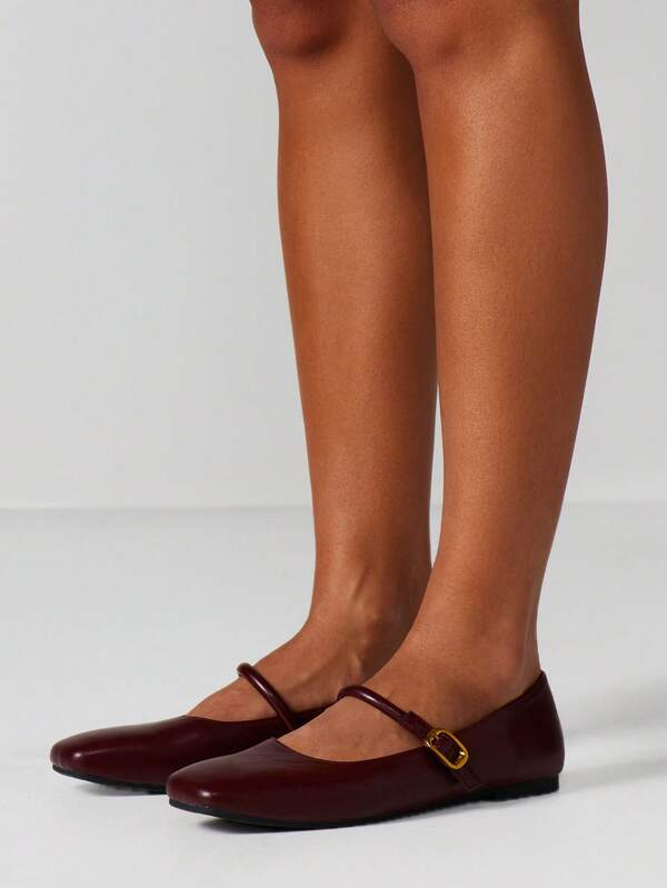 MISSGUIDED Pointed Toe Mary Jane Flats With Buckle Strap