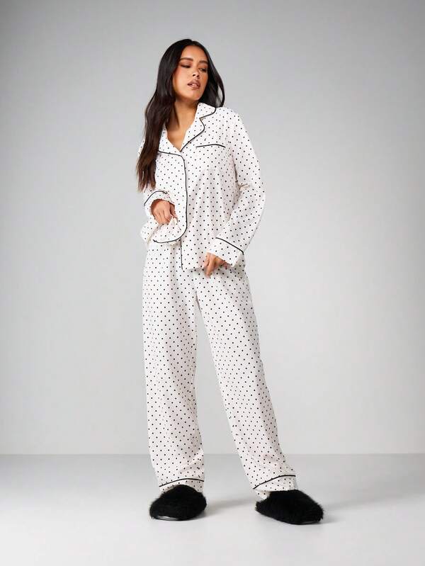 MISSGUIDED Polka Dot Pajama Set With Button Up Top