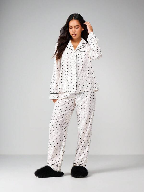 MISSGUIDED Polka Dot Pajama Set With Button Up Top