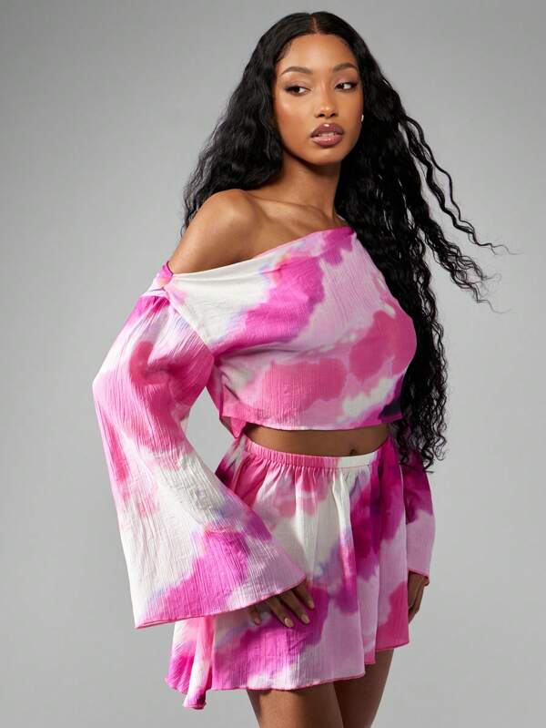 MISSGUIDED Printed Woven Flowing Top & Mini Skirt Two Piece Co Ord Set