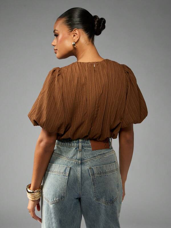 MISSGUIDED Puff Sleeve Pleated Crop Blouse With Gathered Neckline