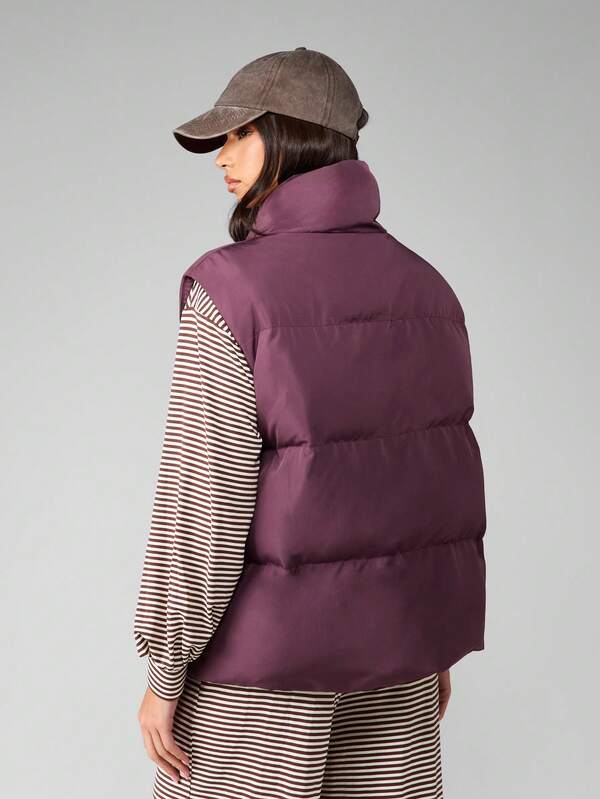 MISSGUIDED Quilted Sleeveless Puffer Vest With Button Closure