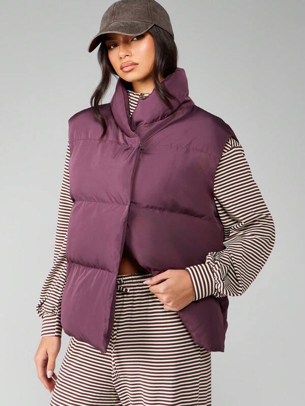 MISSGUIDED Quilted Sleeveless Puffer Vest With Button Closure
