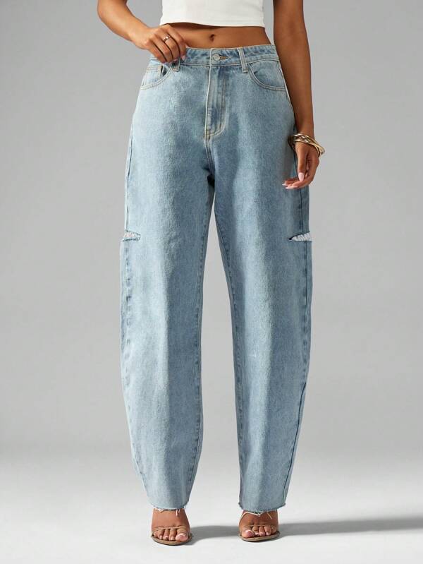 MISSGUIDED Relaxed Boyfriend Style Ripped Straight Leg Jeans
