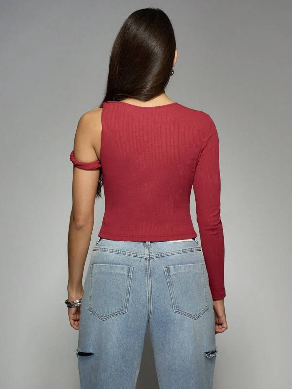 MISSGUIDED Ribbed Asymmetric One Shoulder Top With Twist Detail
