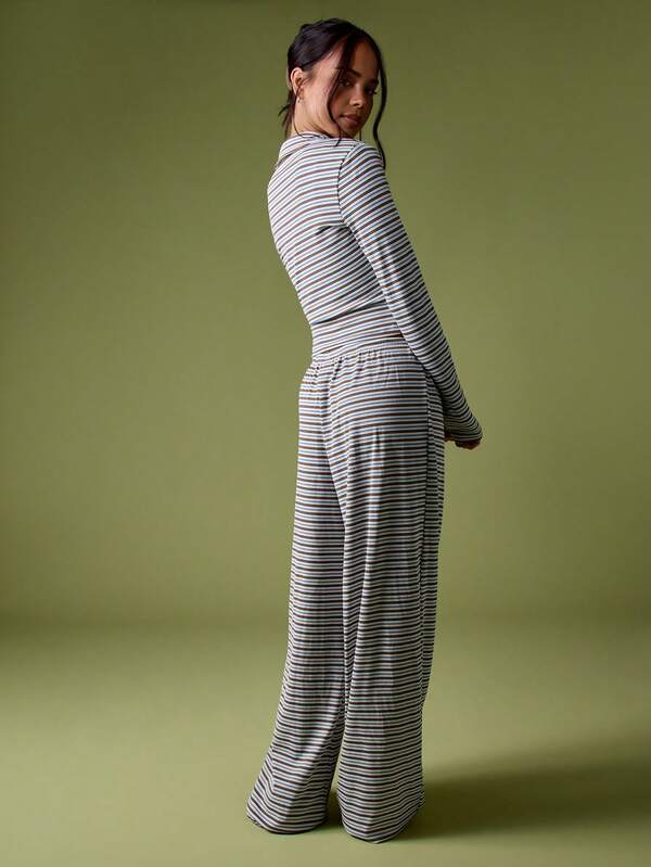 MISSGUIDED Ribbed Button Up Crop Top With Palazzo Pants