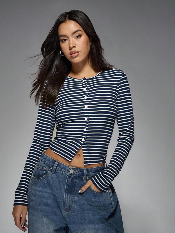 MISSGUIDED Ribbed Knit Button Front Crop Top With Nautical Stripes